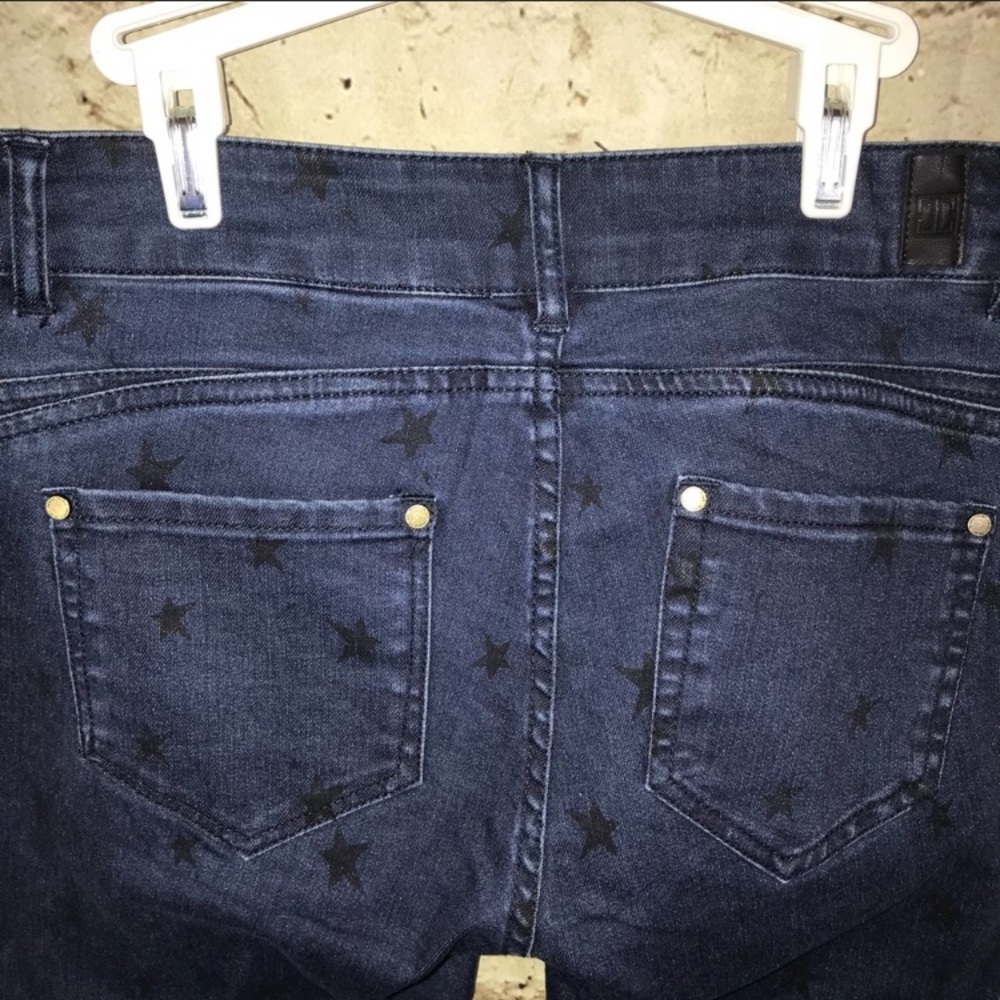 Ivanka Trump skinny star jeans 6 - Picture 6 of 7